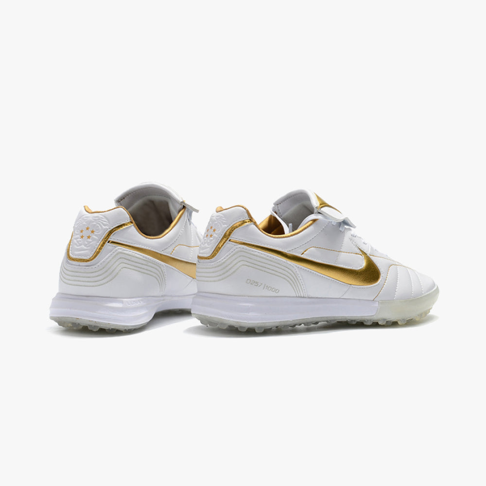 Chuteira Nike "Ronaldo R10" Elite Society