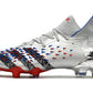 Chuteira Adidas Predator Freak+ 1. Campo